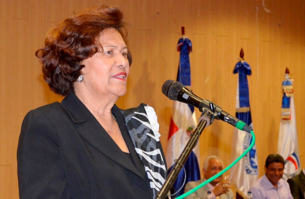 Dra. Zoila Martínez, defensora del Pueblo dicta conferencia en la UASD-Santiago